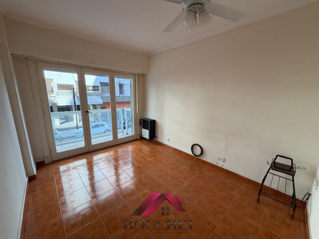 DEPARTAMENTO 2 AMBIENTES CON DEPENDENCIA Y BALCON EN VENTA | PLAZA COLON