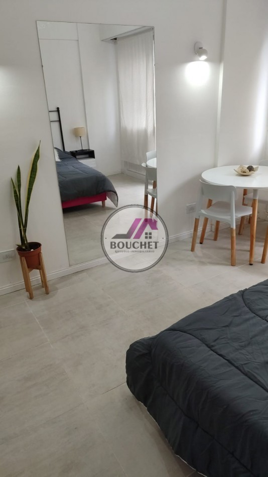 DEPARTAMENTO 1 AMBIENTE A LA CALLE EN VENTA | ZONA CENTRO