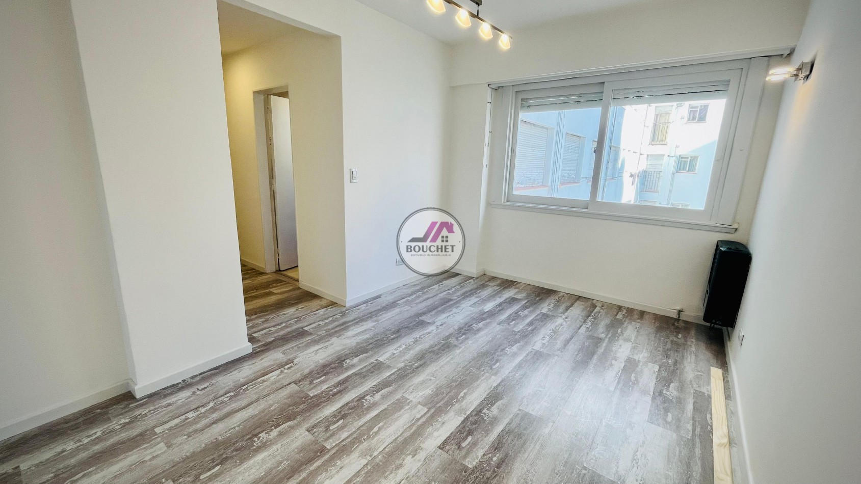 DEPARTAMENTO 2 AMBIENTES CON DEPENDENCIA Y BALCON EN VENTA | CENTRO