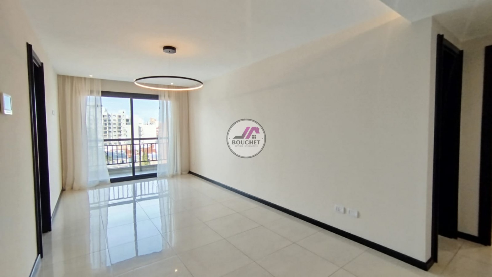 VENDO DEPARTAMENTO 2 AMBIENTES CON COCHERA Y BAULERA 