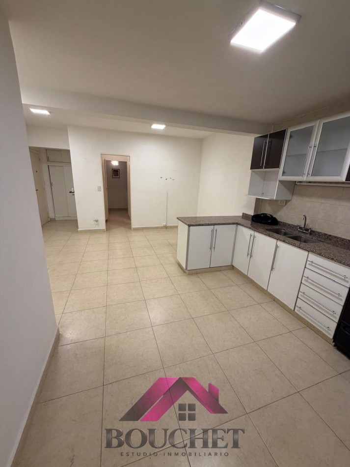 DEPARTAMENTO 2 AMBIENTES CON DEPENDENCIA Y BALCON EN VENTA | PLAZA COLON