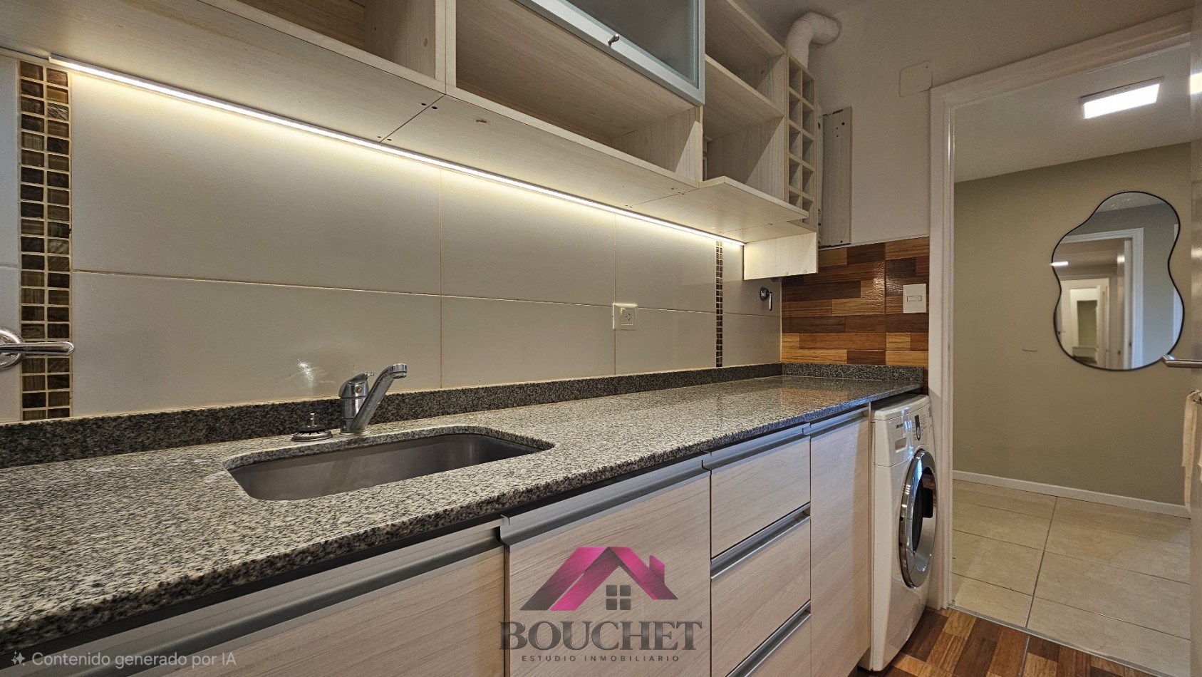 DEPARTAMENTO 2 AMBIENTES CON BALCON FRENTE A LA PLAZA EN VENTA | PLAZA COLON