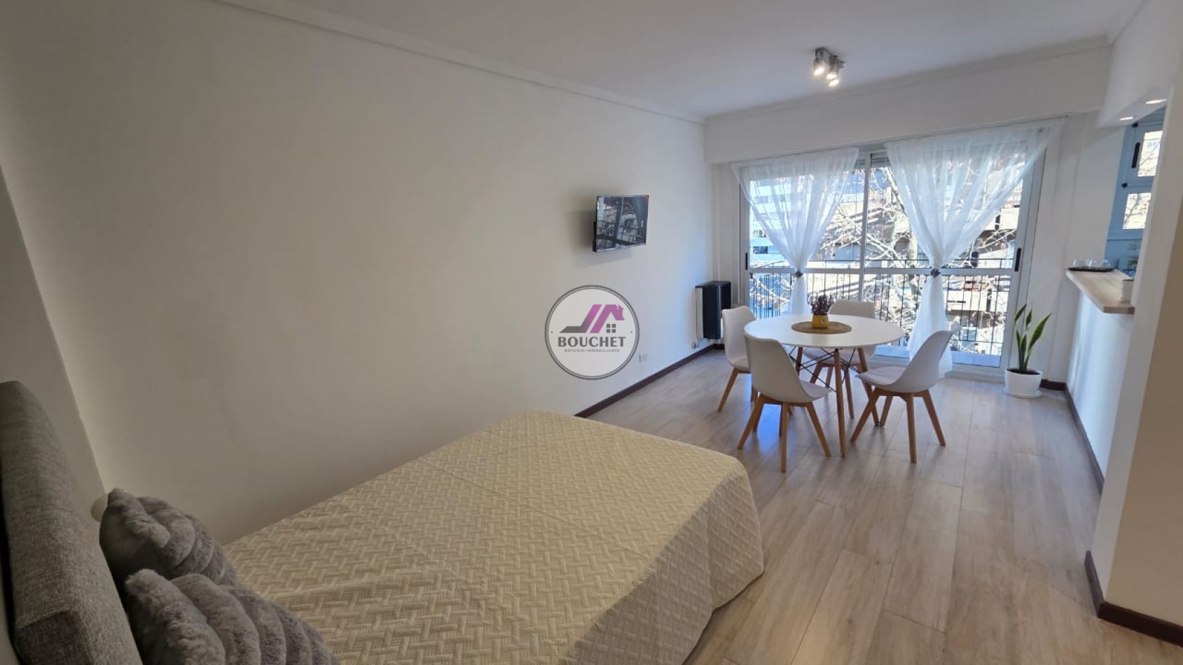 VENDO DEPARTAMENTO MONOAMBIENTE EXTERNO CON BALCON