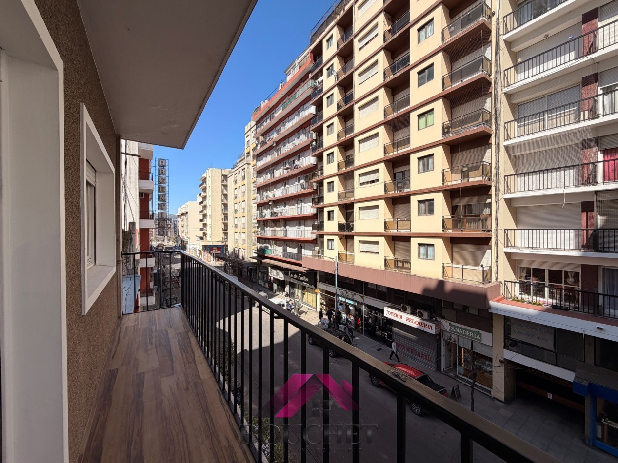 DEPARTAMENTO 3 AMBIENTES CON BALCON | CENTRO