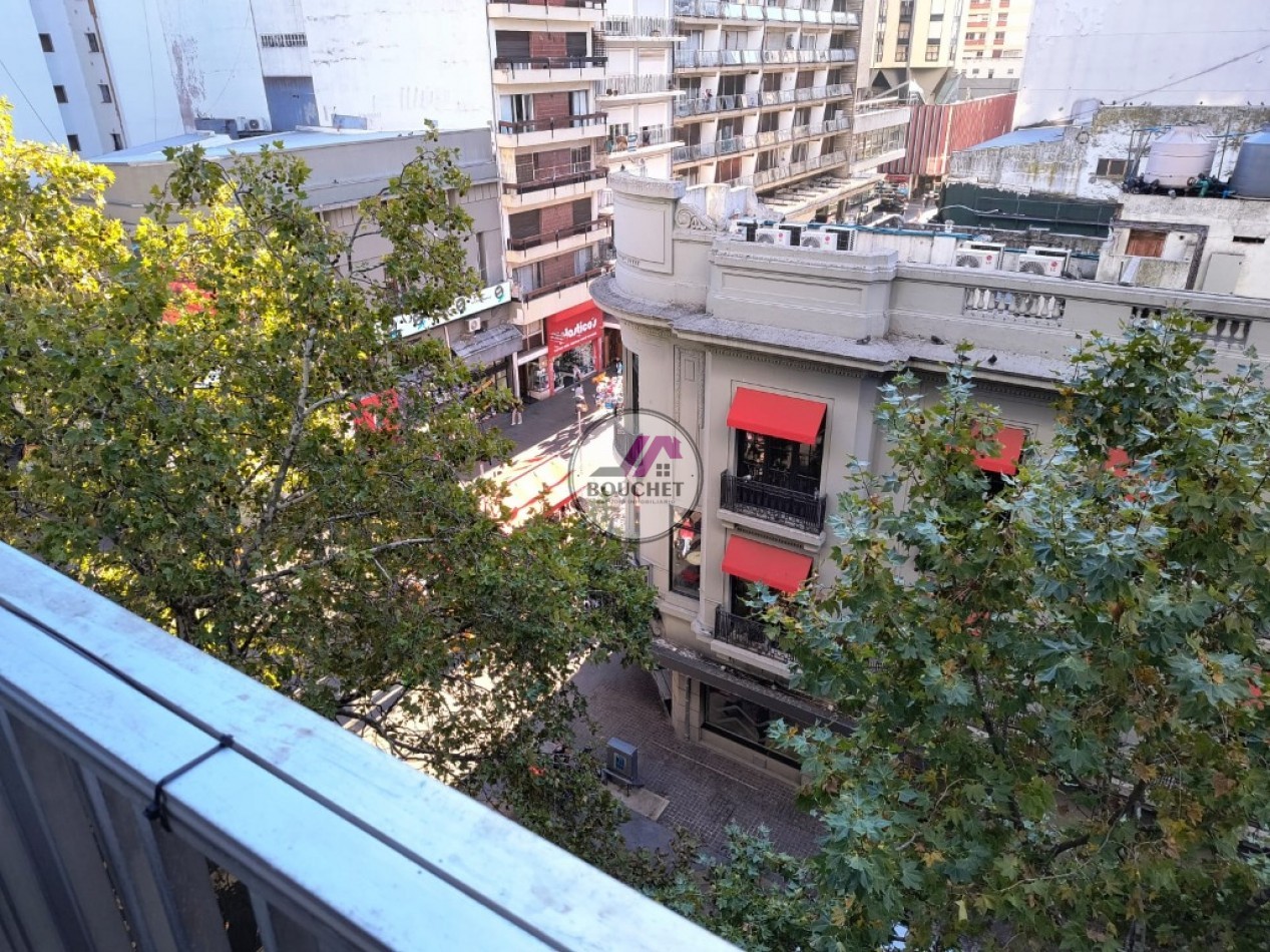 VENDO DEPARTAMENTO 2 AMBIENTES CENTRICO CON BALCON FRANCES
