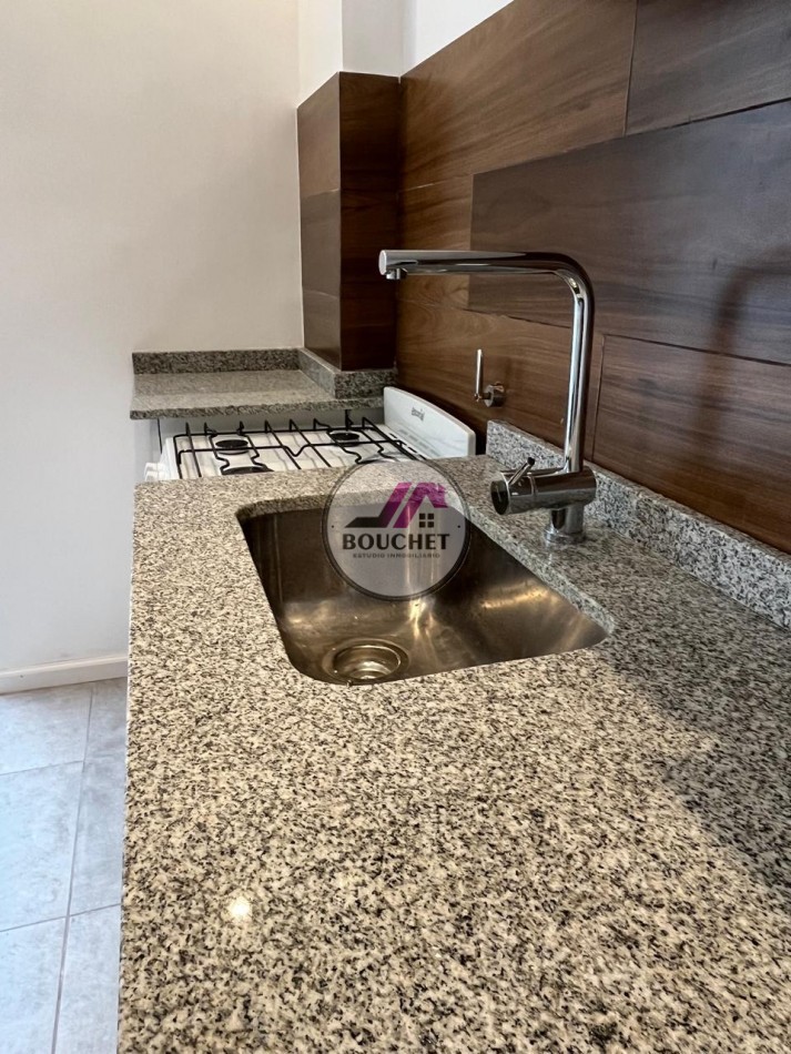 DEPARTAMENTO MONOAMBIENTE CON PATIO EN VENTA | PLAZA COLON