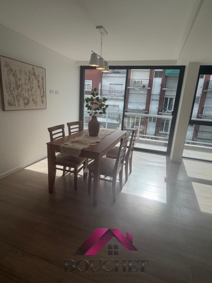 DEPARTAMENTO 2 AMBIENTES A LA CALLE CON BALCON | PLAZA COLON 
