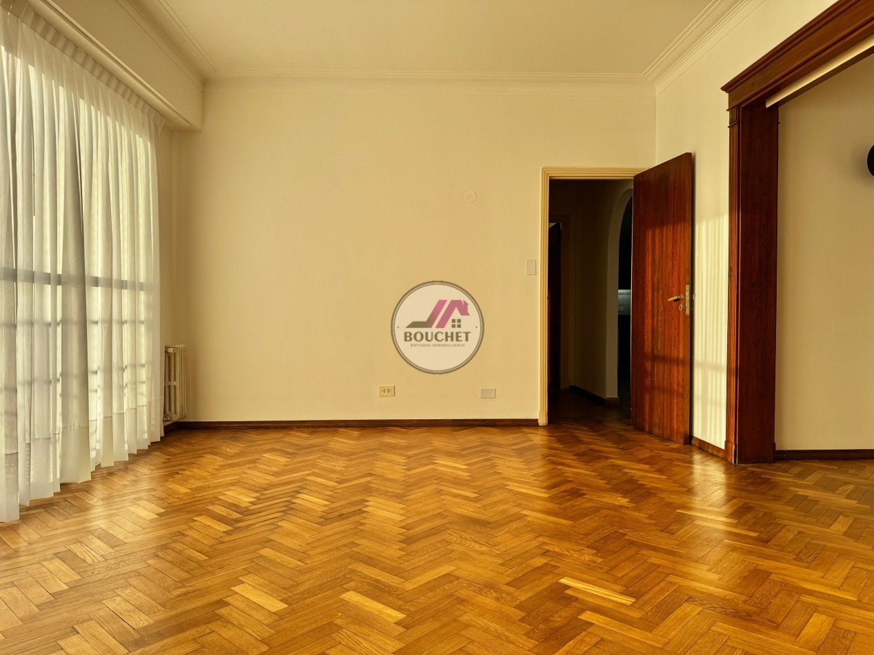 VENDO DEPARTAMENTO 4 AMBIENTES CON BAULERA Y BALCON