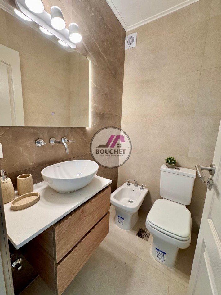 DEPARTAMENTO 3 AMBIENTES RECICLADO CON BALCON EN VENTA | PLAZA MITRE