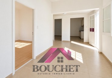 CASA 3 AMBIENTES CON PATIO Y GARAGE EN VENTA | LAS AVENIDAS