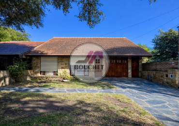 CHALET 5 AMBIENTES CON PARQUE Y QUINCHO EN VENTA | PARQUE LURO