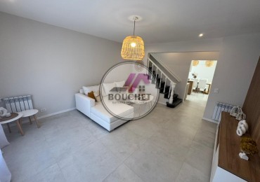 CASA EN PH DE 4 AMBIENTES CON GARAGE, GALERIA Y TERRAZA EN VENTA | ZONA ALDREY