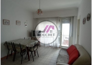 VENDO DEPARTAMENTO 2 AMBIENTES CON BALCON